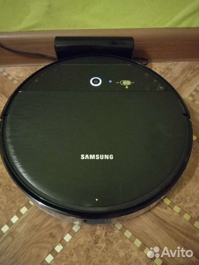 Моющий робот пылесос samsung серия VR05R50****
