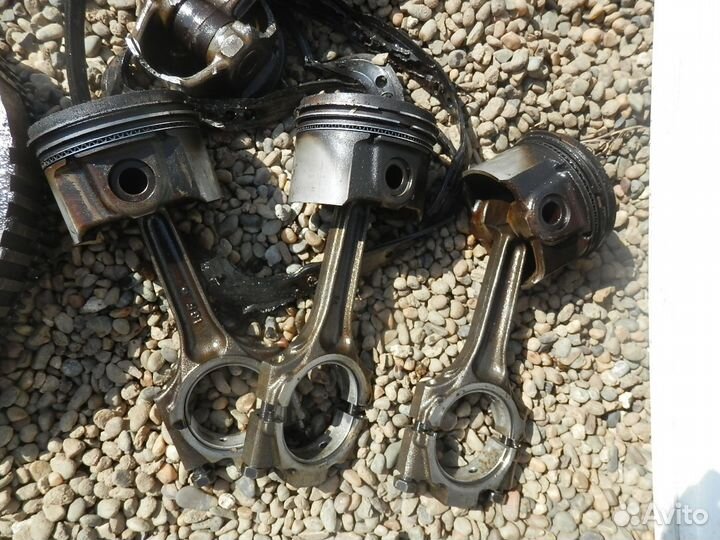 Поршень с шатуном б у на Чери Амулет