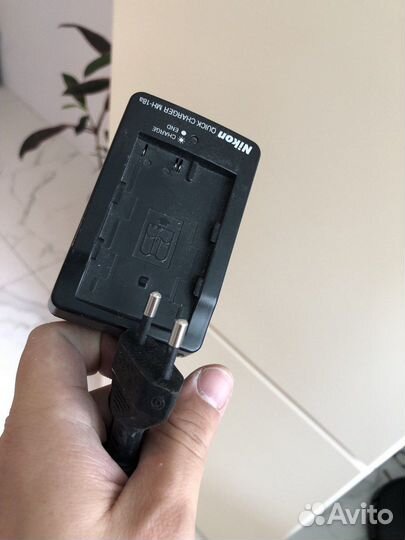 Зарядное устройство Nikon MH-18a для фотоаппарата