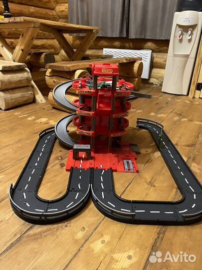 Дорога, парковка