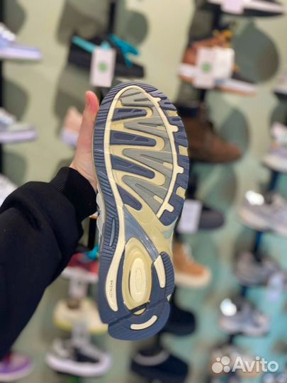 Кроссовки Adidas Originals Response Cl Bad Bunny