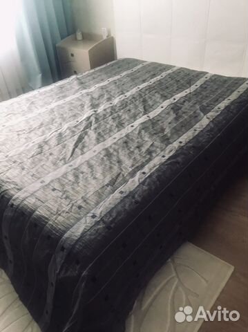 Покрывало на 2-х сп. кровать и гардины (новое)