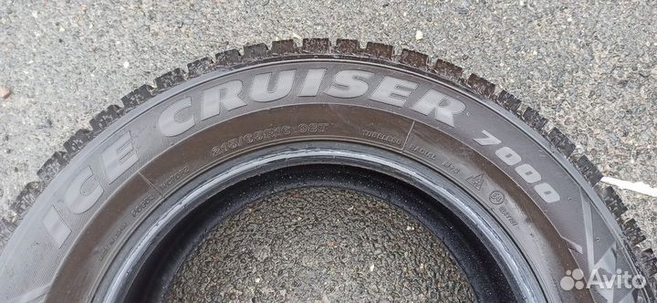 Bridgestone Ice Cruiser 7000 215/65 R16