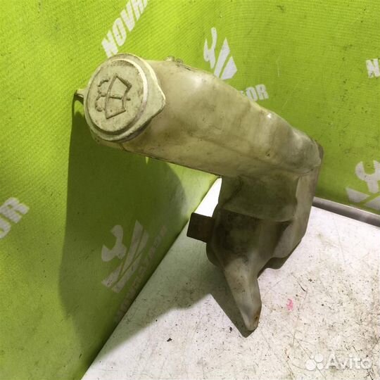 Бачок омывателя лобового стекла Митсубиси рвр Н2