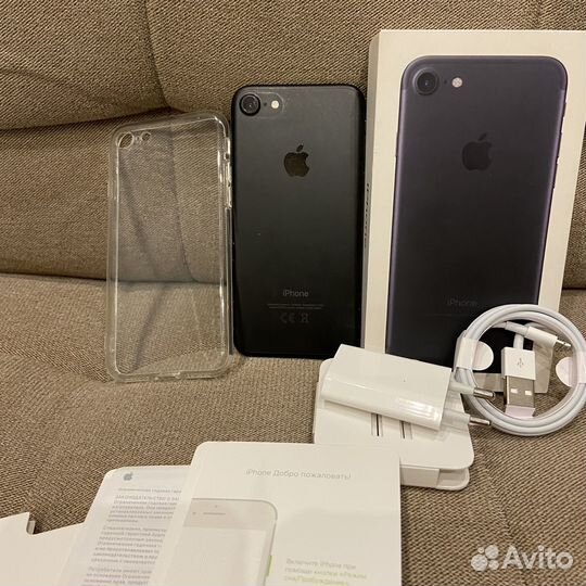 Телефон iPhone 7 на 32гб