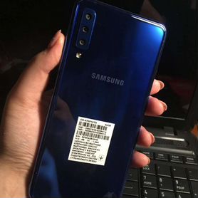 Samsung Galaxy A7 (2018), 4/64 ГБ