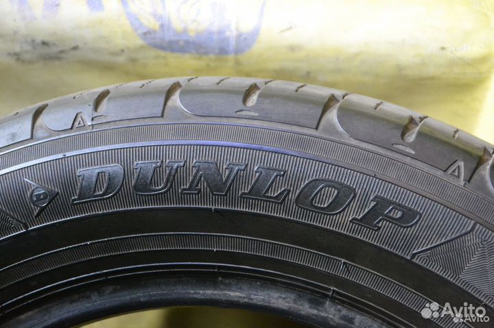 Dunlop Enasave RV504 215/60 R16