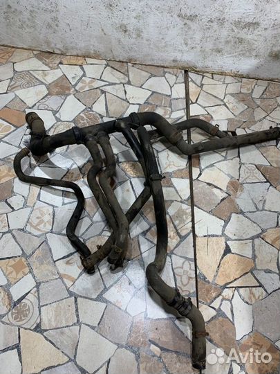 Патрубок системы охлаждения Renault Logan седан