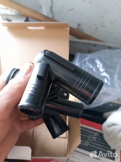 Корпус термостата Форд Транзит