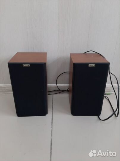 Колонки: technics SB-PS75, sven SPS-611S