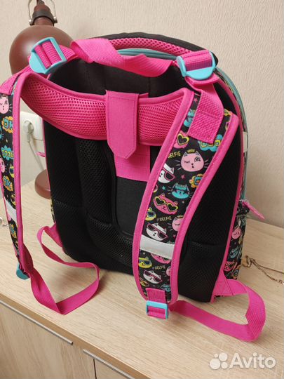 Школьный рюкзак