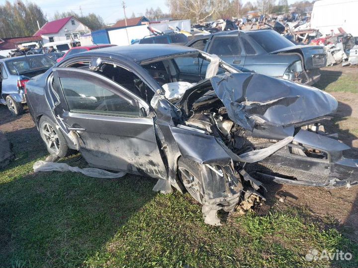 Mitsubishi Lancer 10 2.0 частями