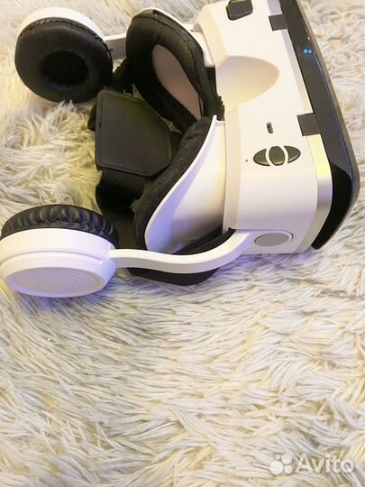 Очки виртуальной реальности для телефона