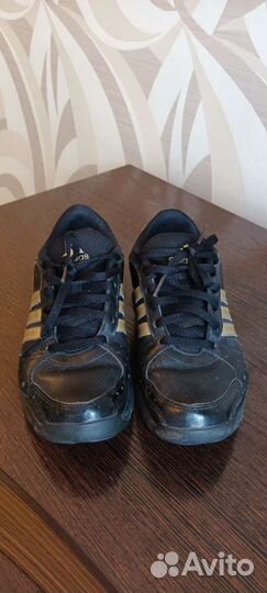 Кроссовки adidas
