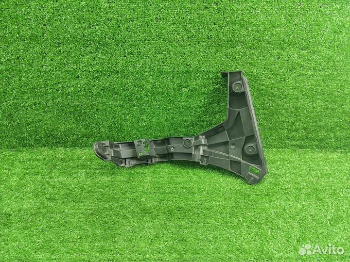 Кронштейн крепления бампера задний левый Audi Q3 8