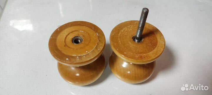 Дверные ручки деревянные