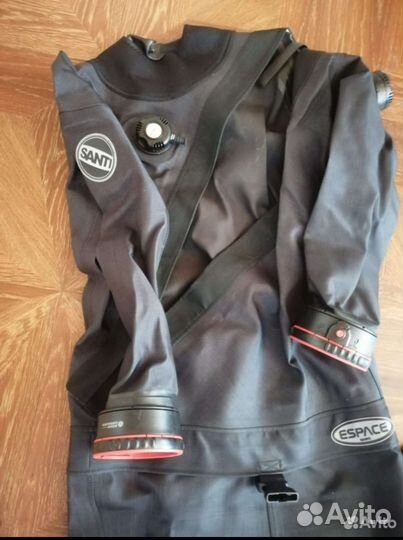 Сухой гидрокостюм с утеплителем