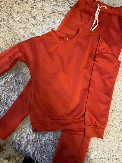Костюм спортивный