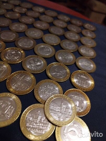 Юбилейные монеты России