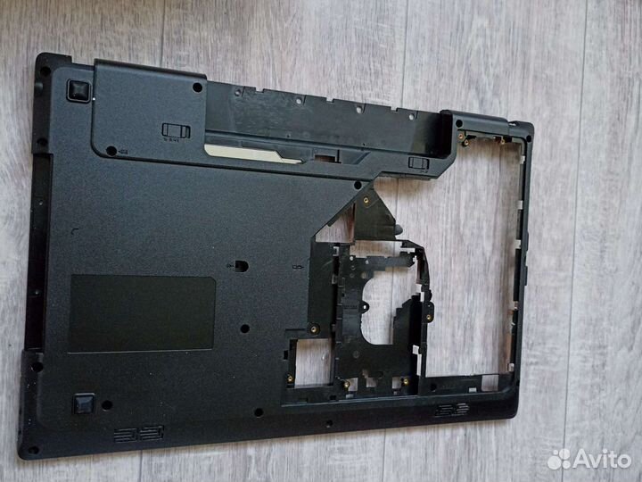 Новый поддон lenovo g780 g770