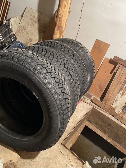 Michelin Latitude X-Ice North 225/65 R17