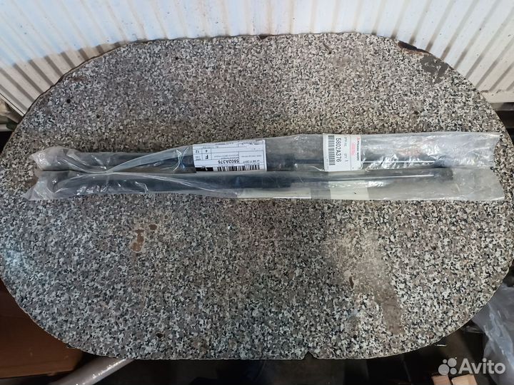 Амортизатор багажника Митцубиси Аутлендер Mitsubis