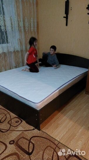 Кровать с матрасом (2-спальная)