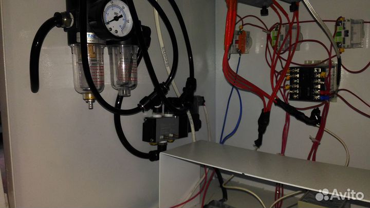 Кромкооблицовочный станок TS-50 с гильотиной