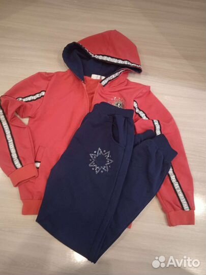 Спортивный костюм