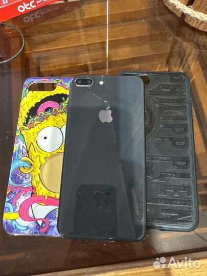 iPhone 8 Plus, 64 ГБ