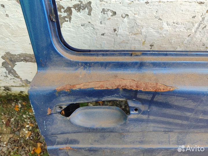 Двери левые на niva 3д Б.У