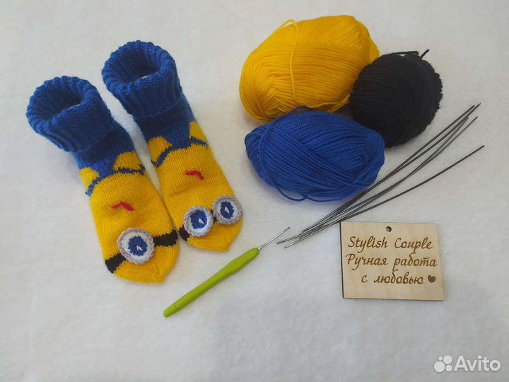 Детские носки миньоны спицами
