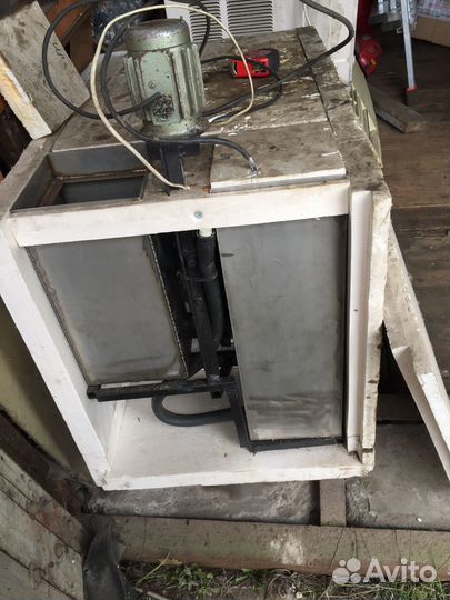 Ультразвуковая мойка деталей двигателя