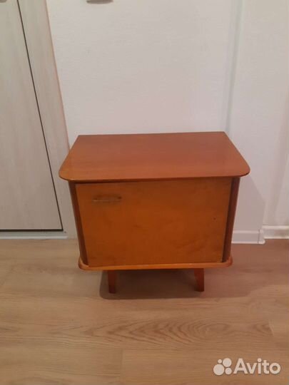 Тумбочка Борянка массив винтаж