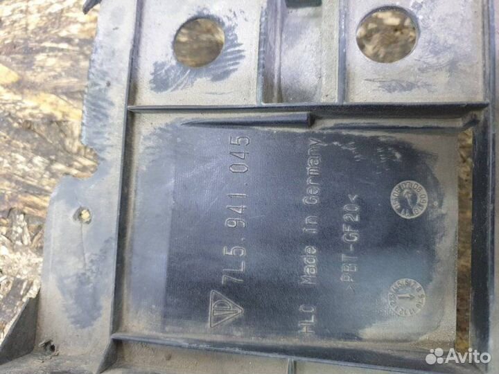 Площадка фары левая Porsche Cayenne