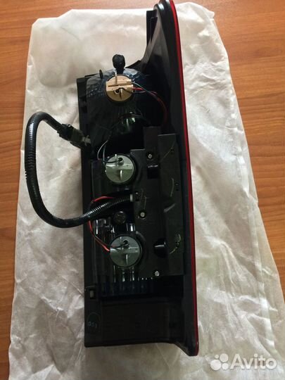 Фонарь задний левый в сборе isuzu D-MAX