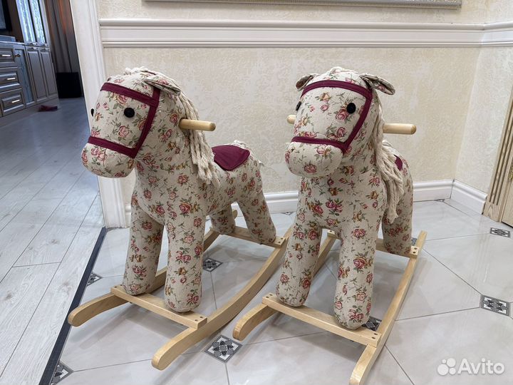 Лошадка качалка деревянная со звуками