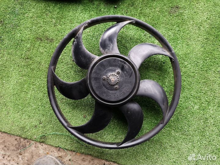 Вентилятор радиатора для Nissan Almera (G15) 13-18