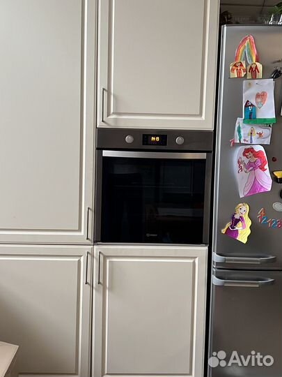 Встраиваемый духовой шкаф Indesit 5844