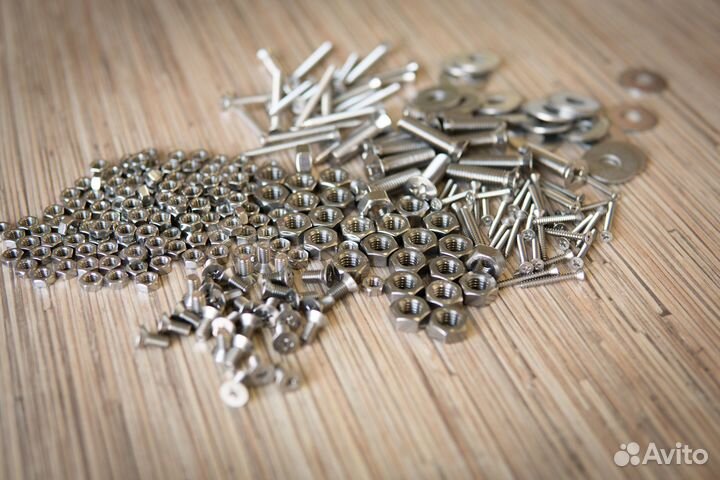 Труба нержавеющая и фурнитура для ограждений