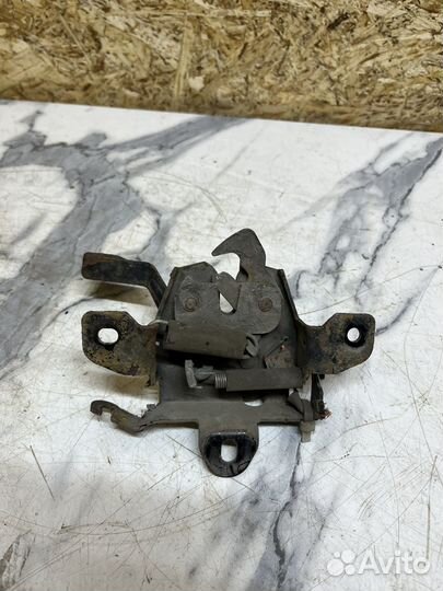 Замок капота geely emgrand ec7