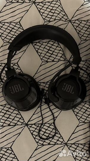 Беспроводные наушники JBL Quantum 600