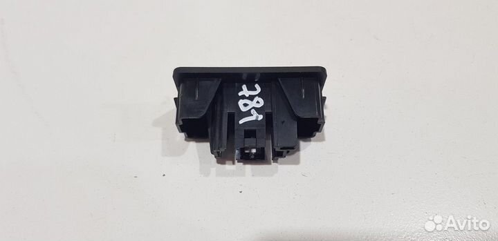 Корпус блока USB (Faw Besturn X40)