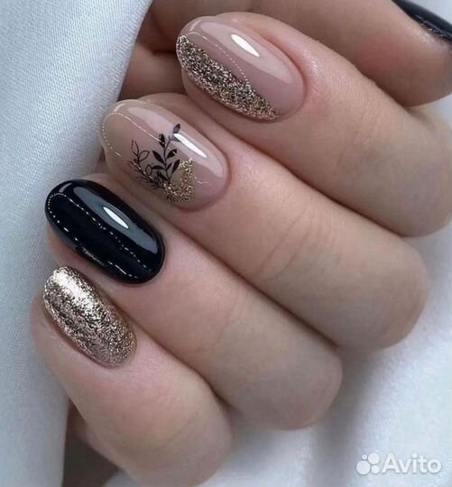 Маникюр и педикюр