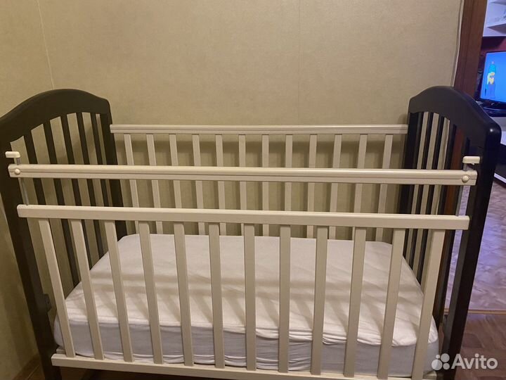 Кроватка детская
