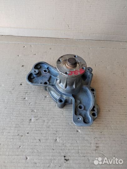 Водяной насос 3.0 JE-E Mazda MPV 1 lvew 1995