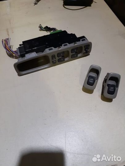 Блок управление стеклоподъемников на Volvo s80
