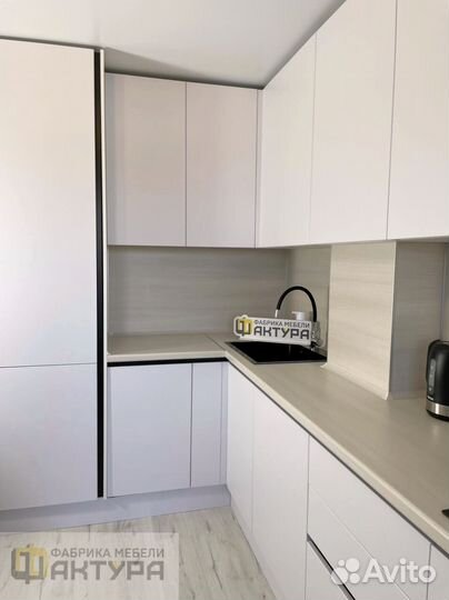 Кухни на заказ / гарантия 2 года на фурнитуру, мат