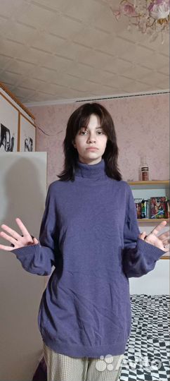 Свитер