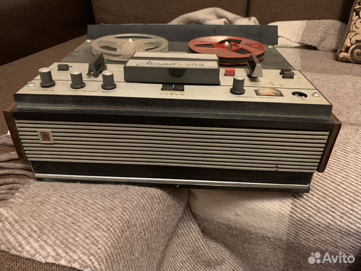 Катушечный магнитофон